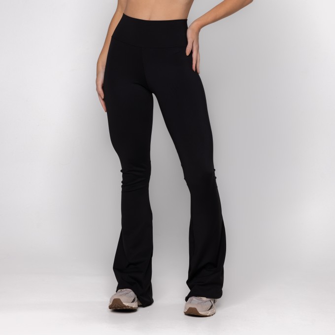Calça Flare Bossa Preta