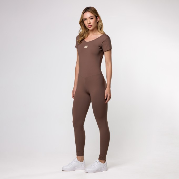 Macacão Fitness Marrom Castanho com Manga