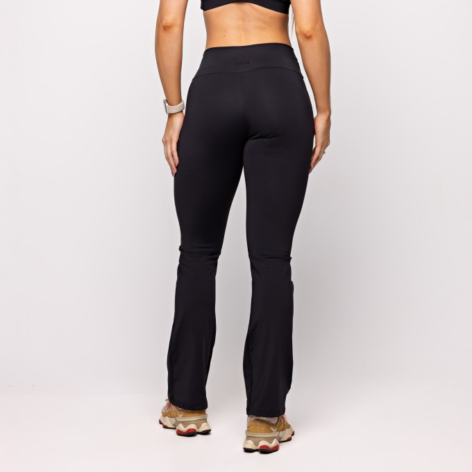 Calça Flare Preta