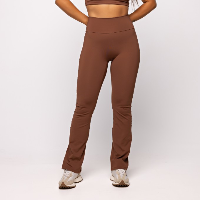 Calça Flare Marrom